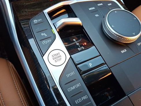 Certified 2023 BMW 330i xDrive Sedan w/ Driving Assistance Package image 16