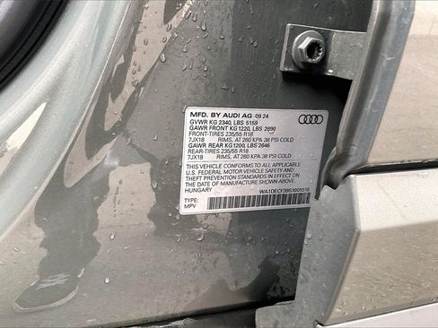 Used 2025 Audi Q3 2.0T Premium image 33