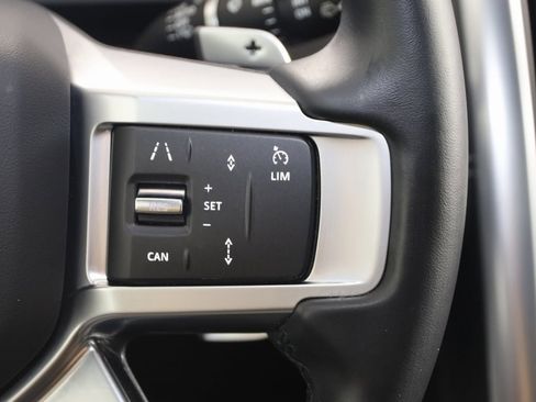 Used 2023 Land Rover Discovery S R-Dynamic image 41