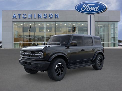 New 2026 Ford Bronco Outer Banks AWD/4WD image 1