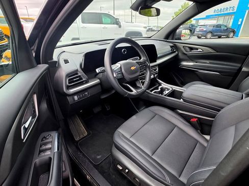 Used 2026 Chevrolet Traverse LT AWD/4WD image 18