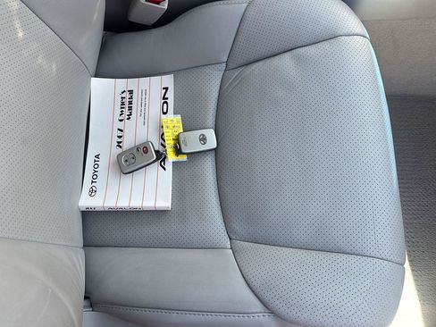 Used 2007 Toyota Avalon Limited FWD image 13