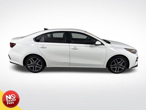 Used 2019 Kia Forte S image 2
