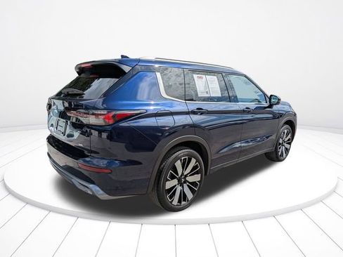 Used 2025 Mitsubishi Outlander SEL FWD image 4