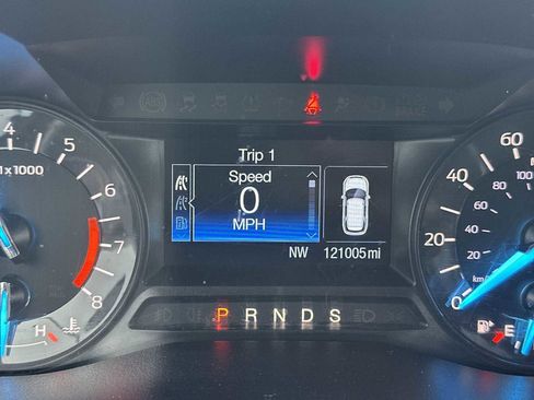 Used 2016 Ford Explorer XLT AWD/4WD image 10