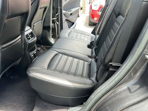 Used 2019 Ford Edge SEL w/ Equipment Group 201A FWD image 26