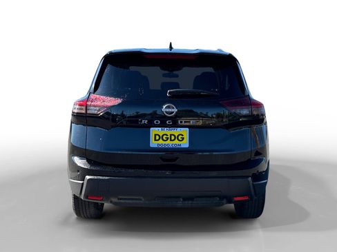 Used 2024 Nissan Rogue S image 4