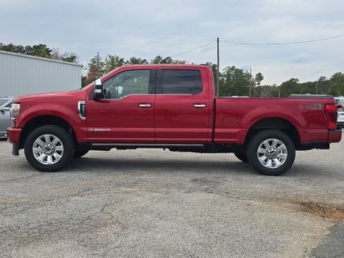 Used 2022 Ford F250 Platinum image 2