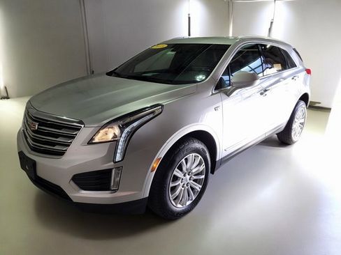 Used 2018 Cadillac XT5 FWD image 16