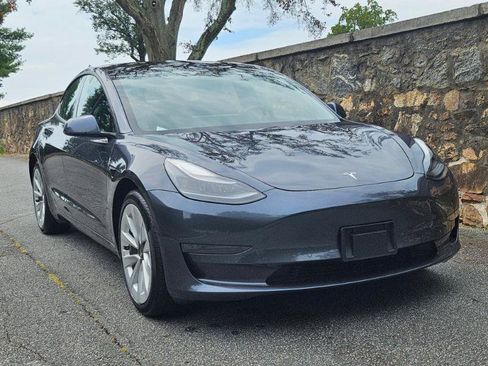 Used 2021 Tesla Model 3 RWD image 11