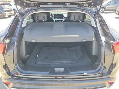 Used 2024 Chevrolet Trax LT FWD image 24