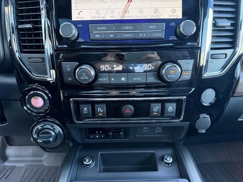 Used 2024 Nissan Titan Platinum Reserve w/ Moonroof Package image 24
