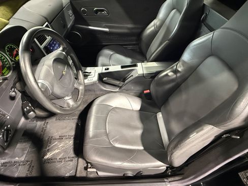 Used 2005 Chrysler Crossfire Limited RWD image 12