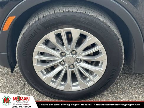 Certified 2024 Cadillac XT4 Luxury w/ Cold Weather Package AWD/4WD image 8