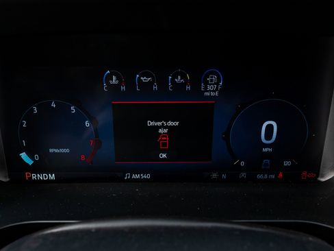 Used 2025 Ford F150 XL w/ Equipment Group 103A High image 16