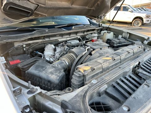 Used 2023 Chevrolet Silverado 3500 High Country w/ Safety Package II image 28