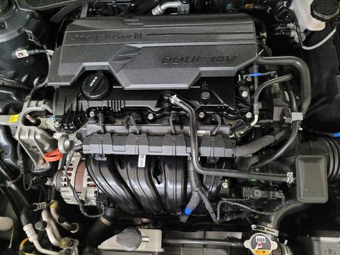 Used 2021 Hyundai Elantra SE w/ Cargo Package FWD image 30