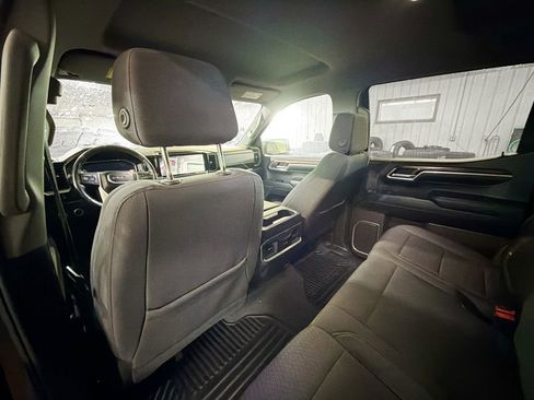 Used 2022 GMC Sierra 1500 Elevation image 9