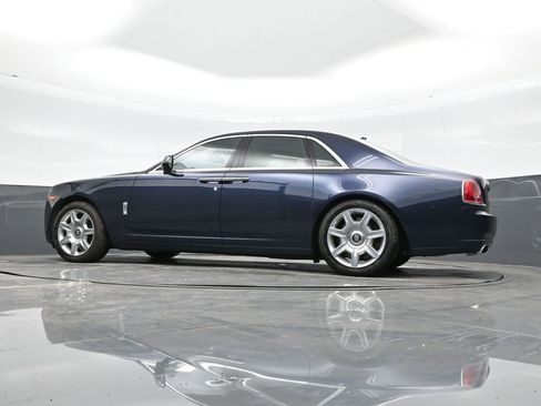 Used 2013 Rolls-Royce Ghost image 35