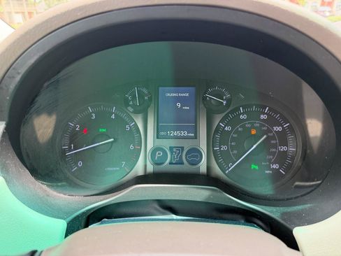 Used 2017 Lexus GX 460 Premium AWD/4WD image 24