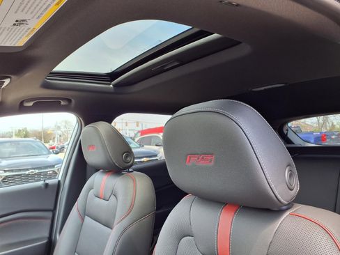New 2026 Chevrolet Trax RS w/ Sunroof Package FWD image 16