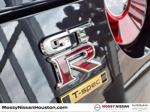 Certified 2024 Nissan GT-R w/ T-Spec Takumi Edition AWD/4WD image 8