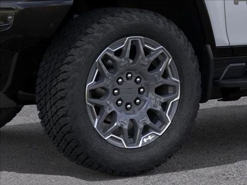 Used 2025 GMC Hummer EV 3X AWD/4WD image 9