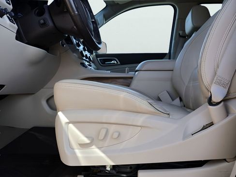 Used 2019 GMC Yukon Denali w/ Denali Ultimate Package image 41
