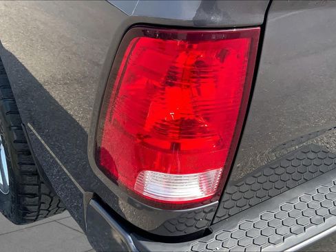 Used 2019 RAM 1500 Express w/ Express Value Package AWD/4WD image 29