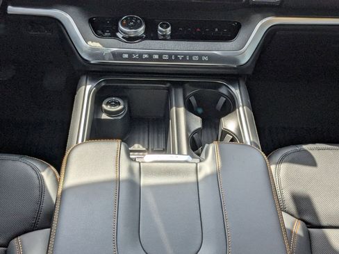 New 2026 Ford Expedition Tremor image 20