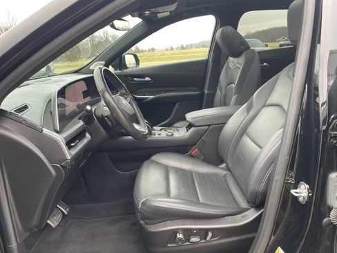 Used 2024 Cadillac XT4 Sport image 8
