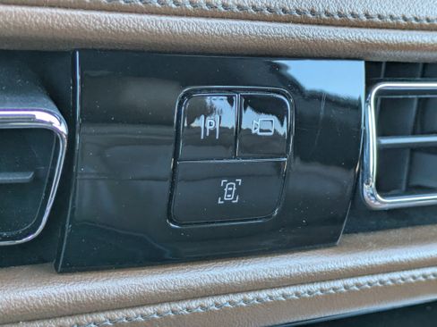 Used 2020 Lincoln Aviator Reserve w/ Equipment Group 201A AWD/4WD image 28