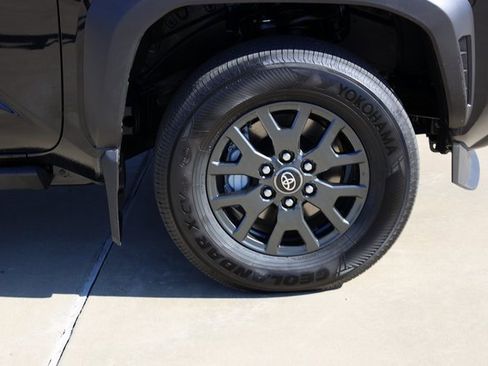 New 2025 Toyota 4Runner SR5 image 9