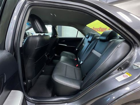 Used 2014 Toyota Camry SE FWD image 18