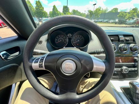 Used 2007 Saturn Sky RWD image 11