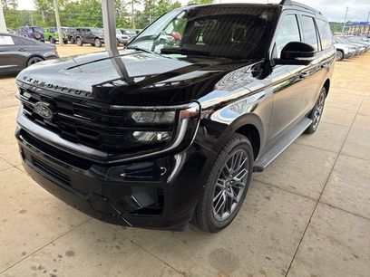 Used 2026 Ford Expedition Platinum w/ Stealth Appearance Package