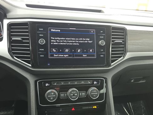 Certified 2023 Volkswagen Atlas SE image 21