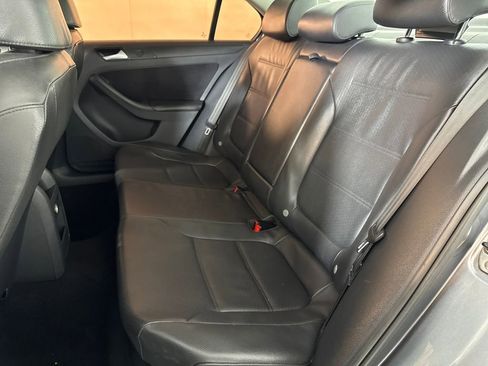 Used 2014 Volkswagen Jetta SE image 14