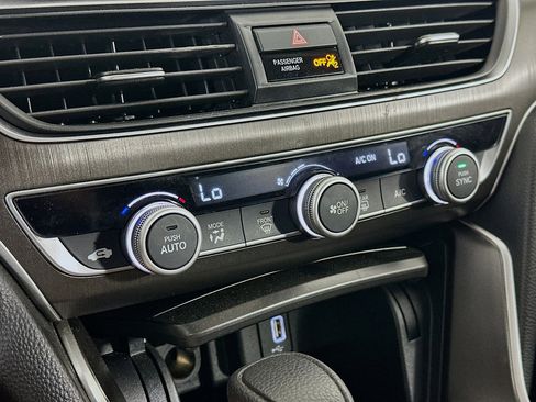 Used 2018 Honda Accord LX image 23