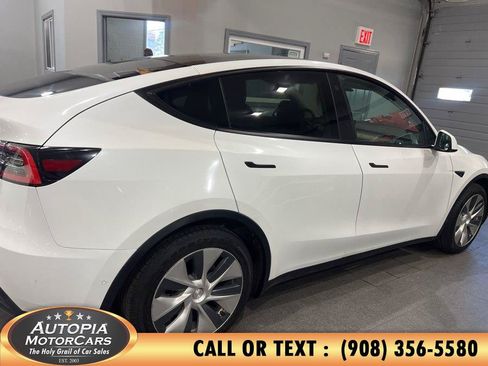 Used 2021 Tesla Model Y Long Range AWD/4WD image 6