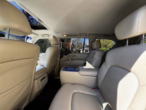 Used 2017 INFINITI QX80 Limited w/ All Season Package image 13