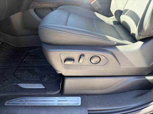 New 2026 GMC Sierra 1500 SLT w/ SLT Premium Package image 11