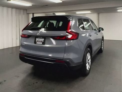 Used 2024 Honda CR-V LX image 8