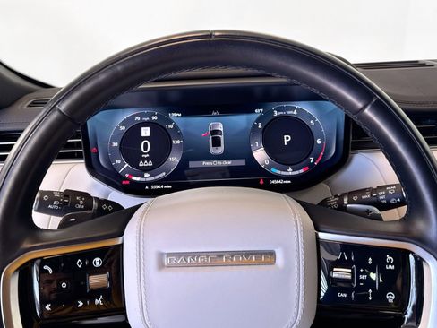 Used 2024 Land Rover Range Rover Sport SE image 15