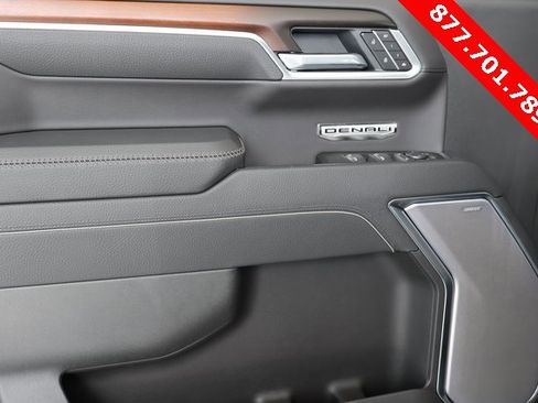New 2025 GMC Sierra 1500 Denali image 10