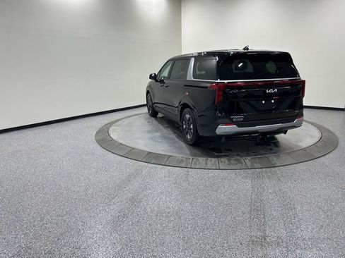 New 2026 Kia Carnival LXS image 7