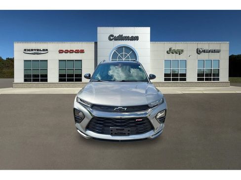 Used 2023 Chevrolet TrailBlazer RS w/ Convenience Package AWD/4WD image 8