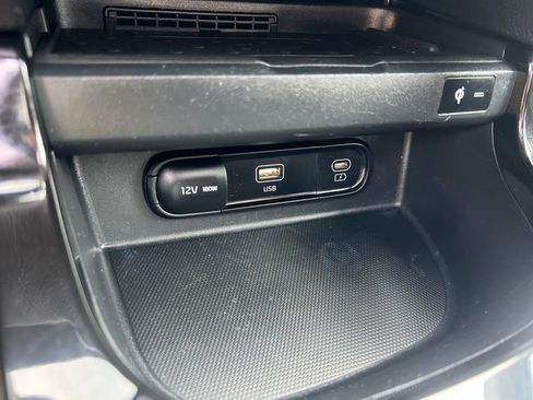 Certified 2025 Kia Seltos EX w/ EX Sunroof Package AWD/4WD image 62