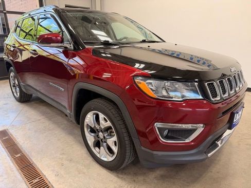 Used 2020 Jeep Compass Limited w/ Safety & Security Group AWD/4WD image 2