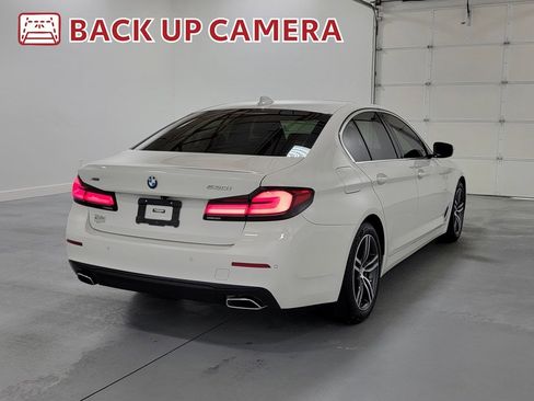 Used 2022 BMW 530i xDrive w/ Convenience Package AWD/4WD image 8